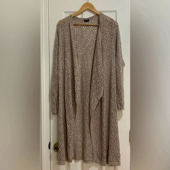 Women’s Torrid Pointelle Drape Front Cardigan Size 3 Beigetan EUC - Picture 3 of 8